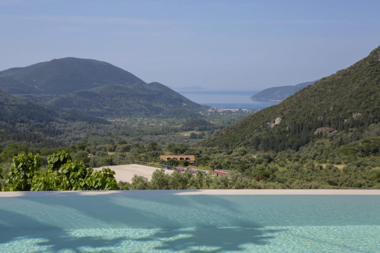 Panoutsis Villa - Sivros Lefkada エクステリア 写真