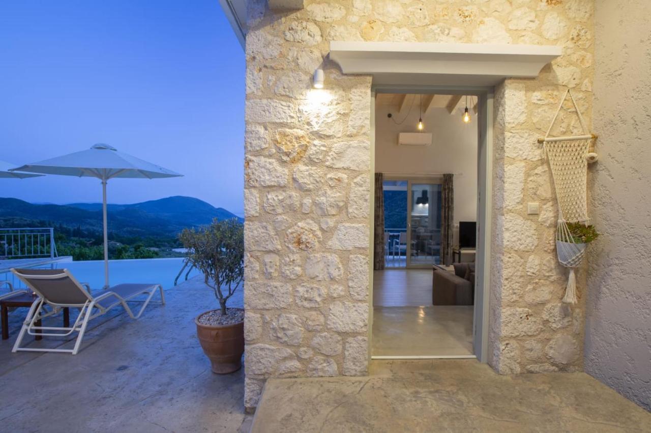 Panoutsis Villa - Sivros Lefkada エクステリア 写真