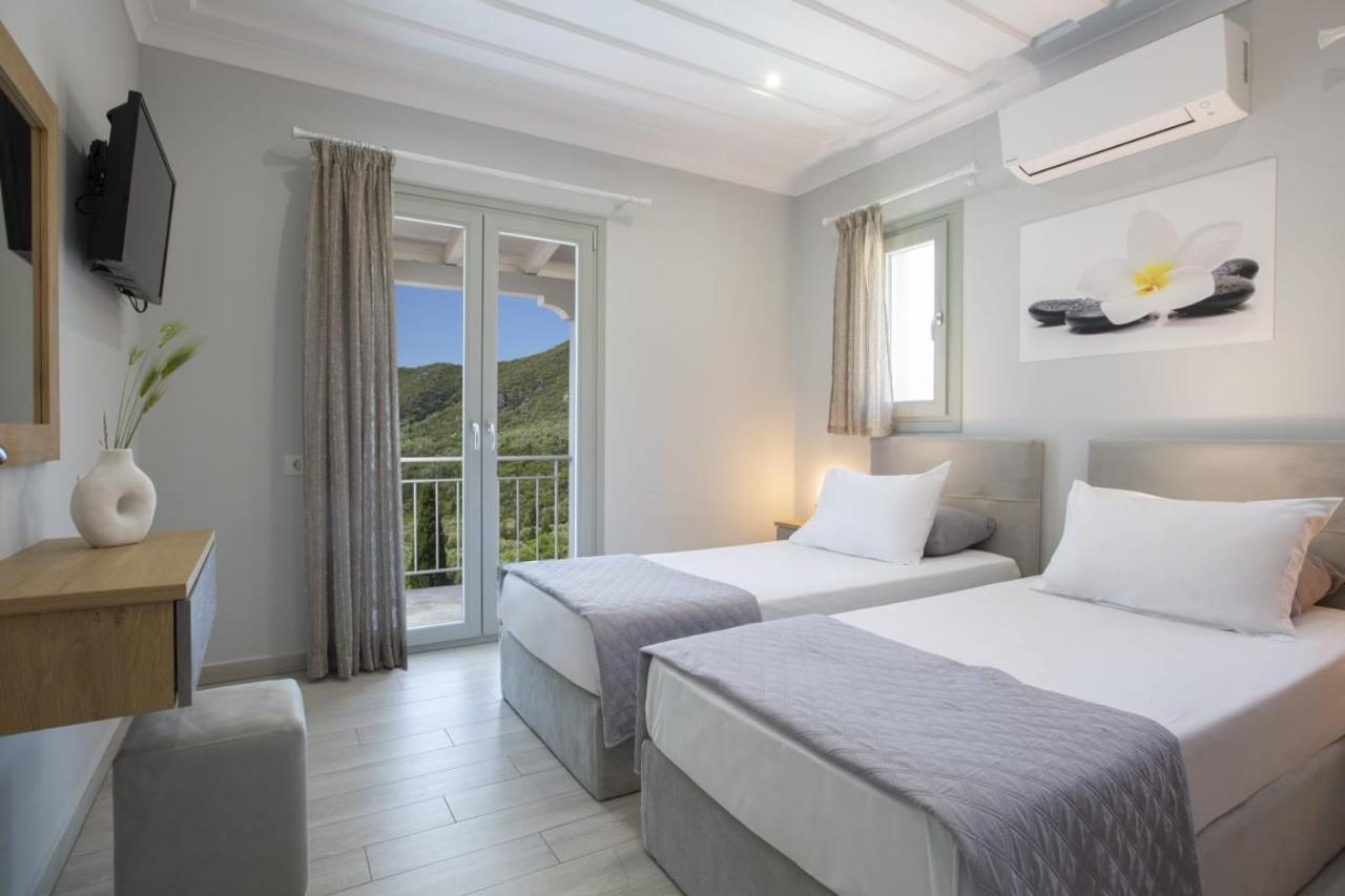 Panoutsis Villa - Sivros Lefkada エクステリア 写真